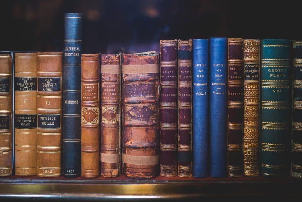 store old books humidity