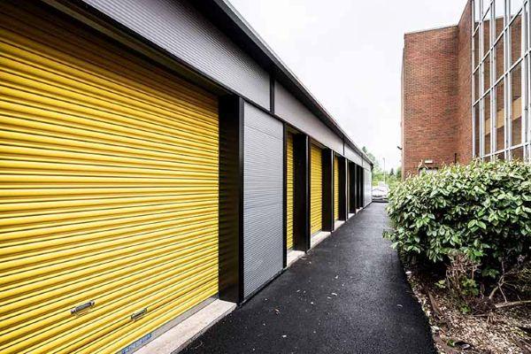 How self storage works garage
